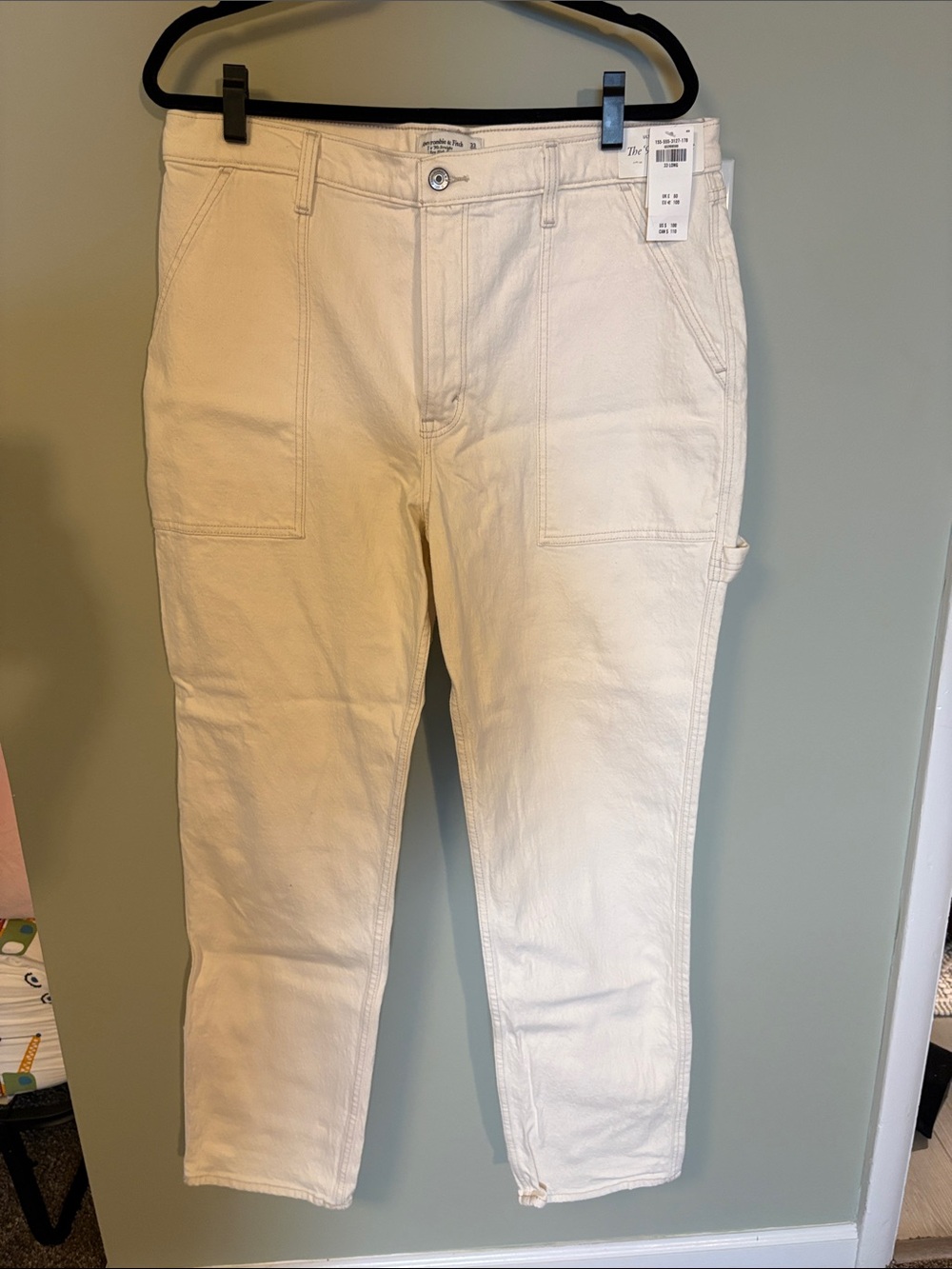 NWT Abercrombie & Fitch off-white women’s Carpenter Pants – straight fit